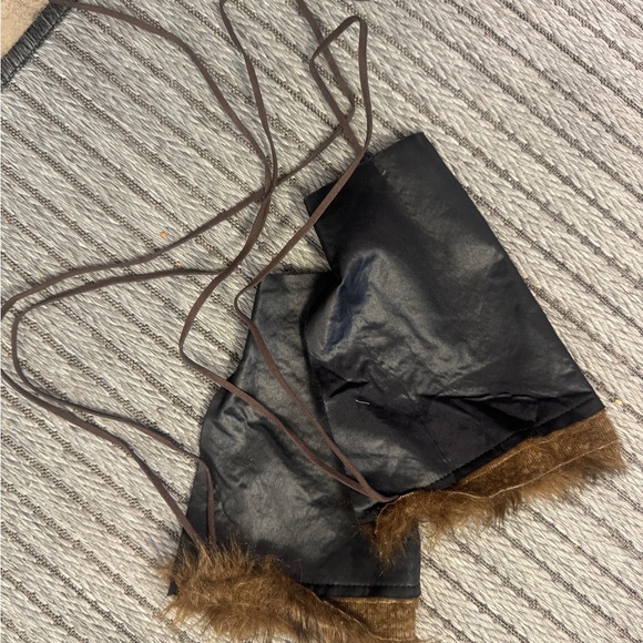 Cave woman costume - Picture 6 of 11